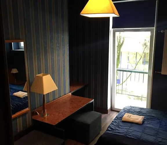 Bed & Breakfast Finger Guest