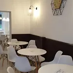 Oda ve Kahvaltı Finger Guest Krakow