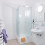 Finger Guest
