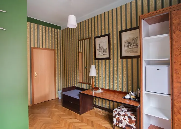 Bed & Breakfast Finger Guest